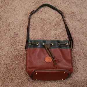 Vintage Dooney And Bourke Bucket Bag